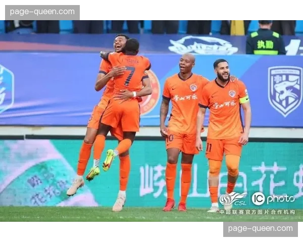 青岛海牛1-0零封河南队,凭借外援叶博亚进球拿下赛季首胜 青岛海牛1-0零封河南队,凭借外援叶博亚进球拿下赛季首胜